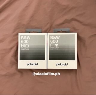 Original Polaroid B&W 600 Film (8 Instant Films)