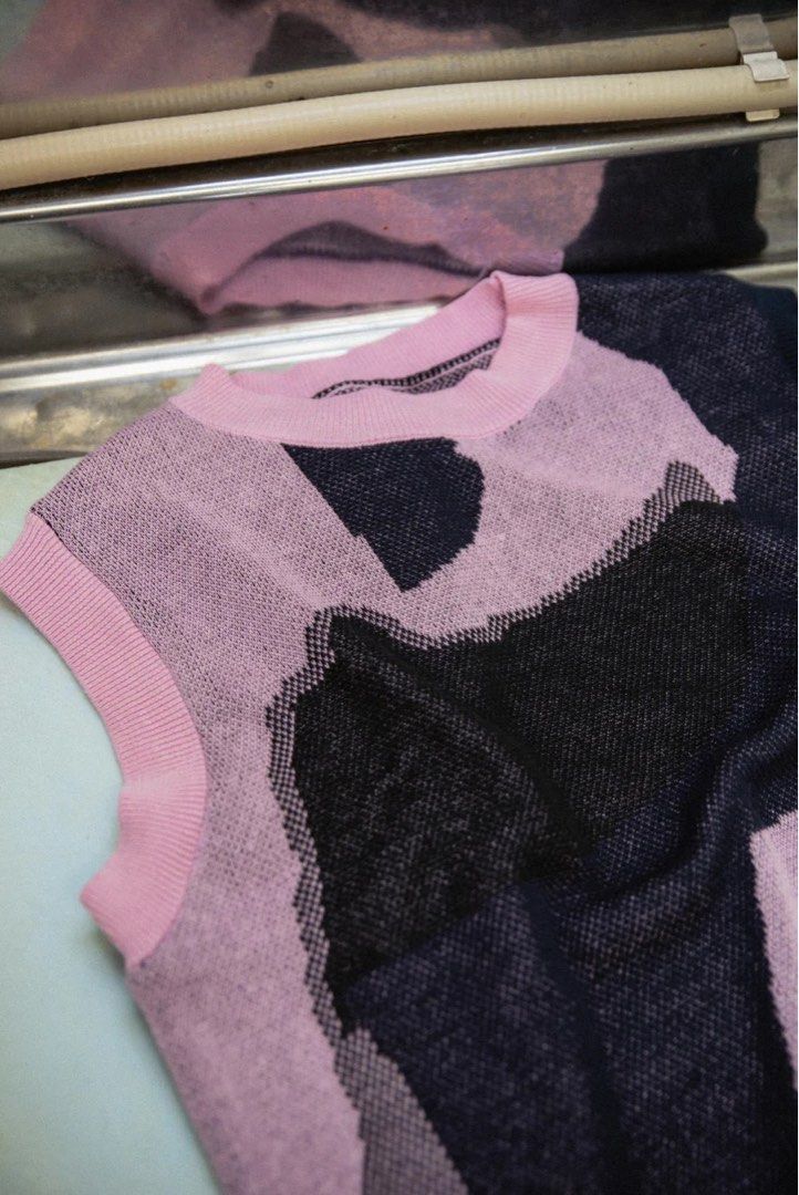 Pamm- Marble pamm knit vest, 她的時尚, 上衣, 背心、無袖在旋轉拍賣