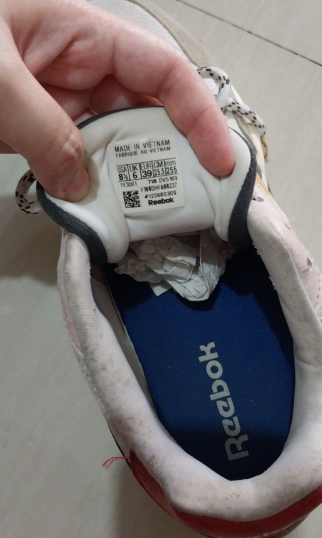 Reebok x Wanna One Royal Bridge Fesyen Wanita, Sepatu di