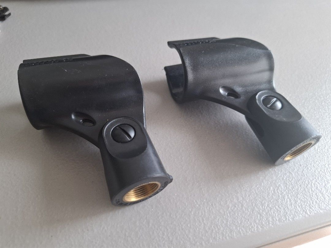 Shure Mic Holder Pair (Category: Microphones) located in Valenzuela. Submitted by dongsor1978 (Listing ID 1304152258, Image 1). Description: shure mic holder brand new , meet ups valenzuela ,meycauayan area , shipping possible buyer would shoulder shipping cost..