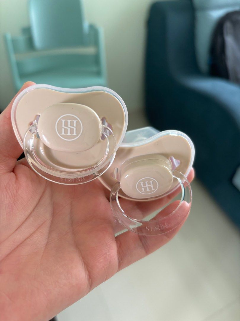 Simba pacifier (Category: Breastfeeding & Bottle Feeding) located in Singapore. Submitted by Pdi0614 (Listing ID 1304173200, Image 1). Description: 2 for $5 Washed and sterilised Tried one of it on my newborn but she doesn’t like it. Just like brand new. .