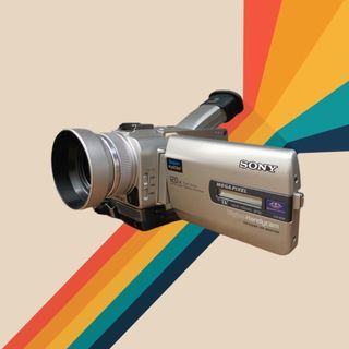 SONY DCR-TRV20 Mini DV Camcorder (1998)