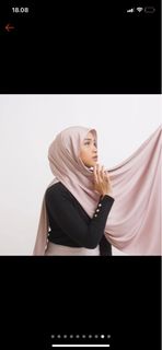 (Kategori: ) berada di . Dikirim oleh preloved.onlygoodstuff (ID iklan 1304205621, Gambar 1). Deskripsi: .