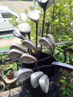 Used Axel men's golf set