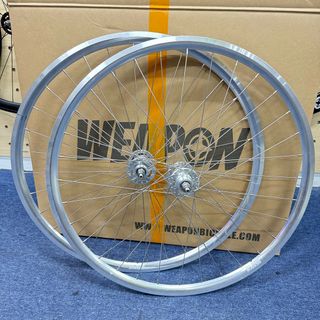 (Category: ) located in . Submitted by pro_bicycle_sg (Listing ID 1304239154, Image 1). Description: .