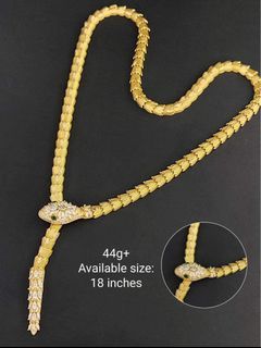 18k Chunky Serpenti Necklace