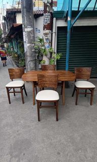 4 seaters dining set
