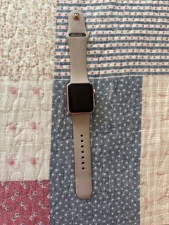 Apple Watch (Series 0) 7000 Series in Pink / Rose Gold