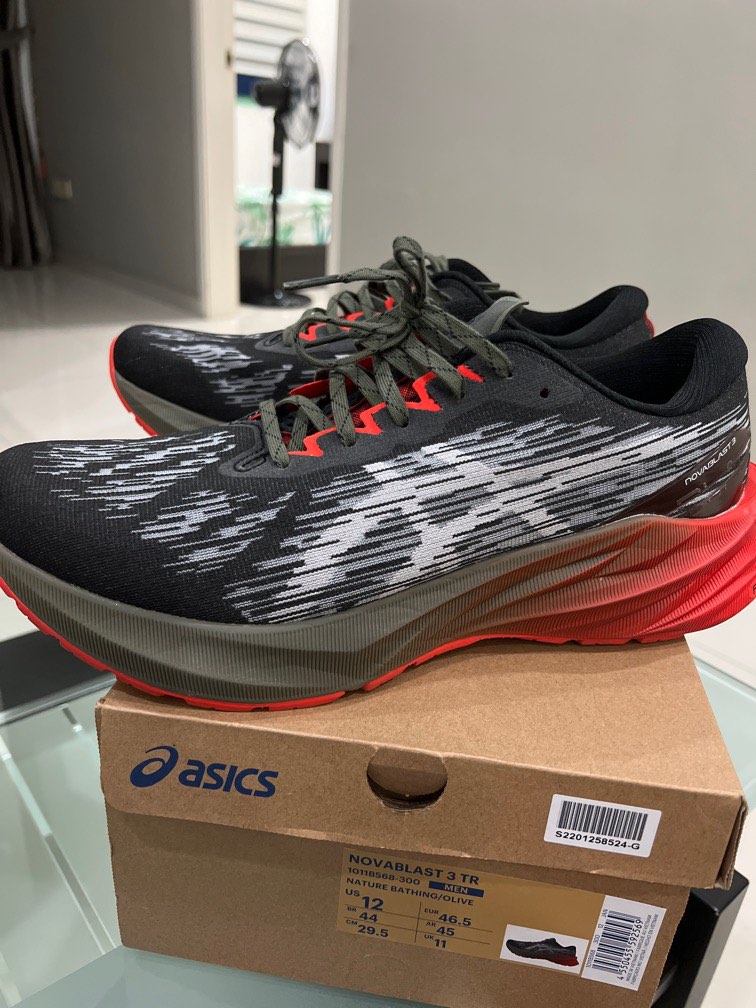 Asics novablast 44 on sale