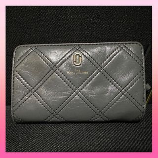 💯Authentic The Marc Jacobs Quilted Softshot Medium wallet💯