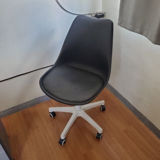 Black Study/Office Swivel Chair