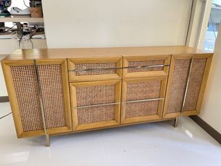 Console / Buffet Table
