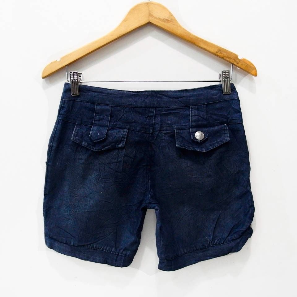 CG366 SIZE M SEMI HIGHWAIST BLUE DENIM SHORTPANTS WANITA Fesyen Wanita Pakaian Wanita Bawahan di Carousell