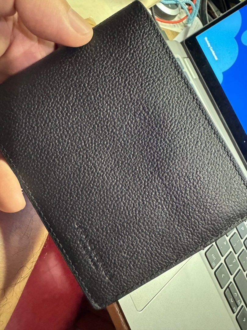 Cole Haan Grand Series Wallet (Category: Wallets & Card Holders) located in Makati City. Submitted by edwin34 (Listing ID 1301273494, Image 1). Description: Original Cole Haan wallet As pictured, never used RFS: extra pasalubong from US.