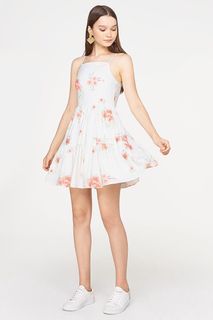 (Category: ) located in . Submitted by itsybitsycloset (Listing ID 1301195378, Image 1). Description: .