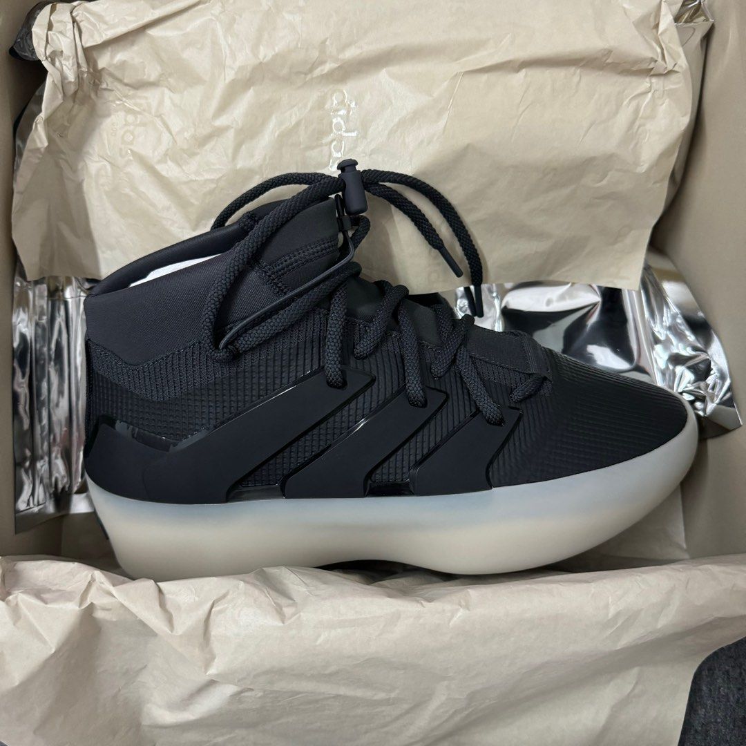 Fog basketball sneaker shop