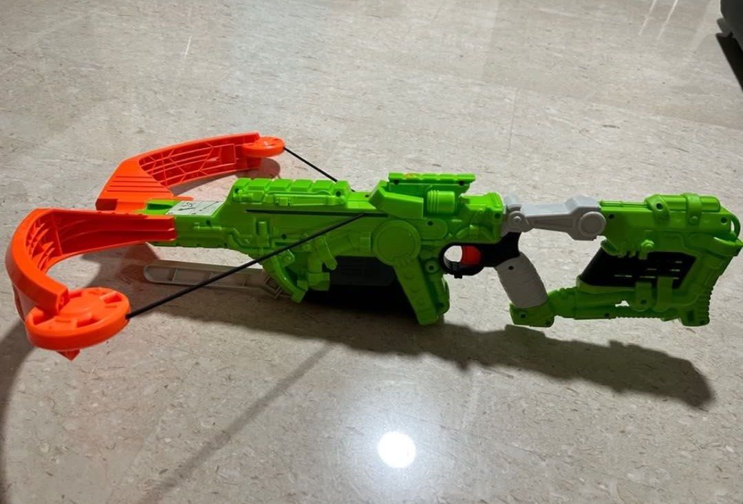 Nerf zombie strike dreadbolt blaster shop