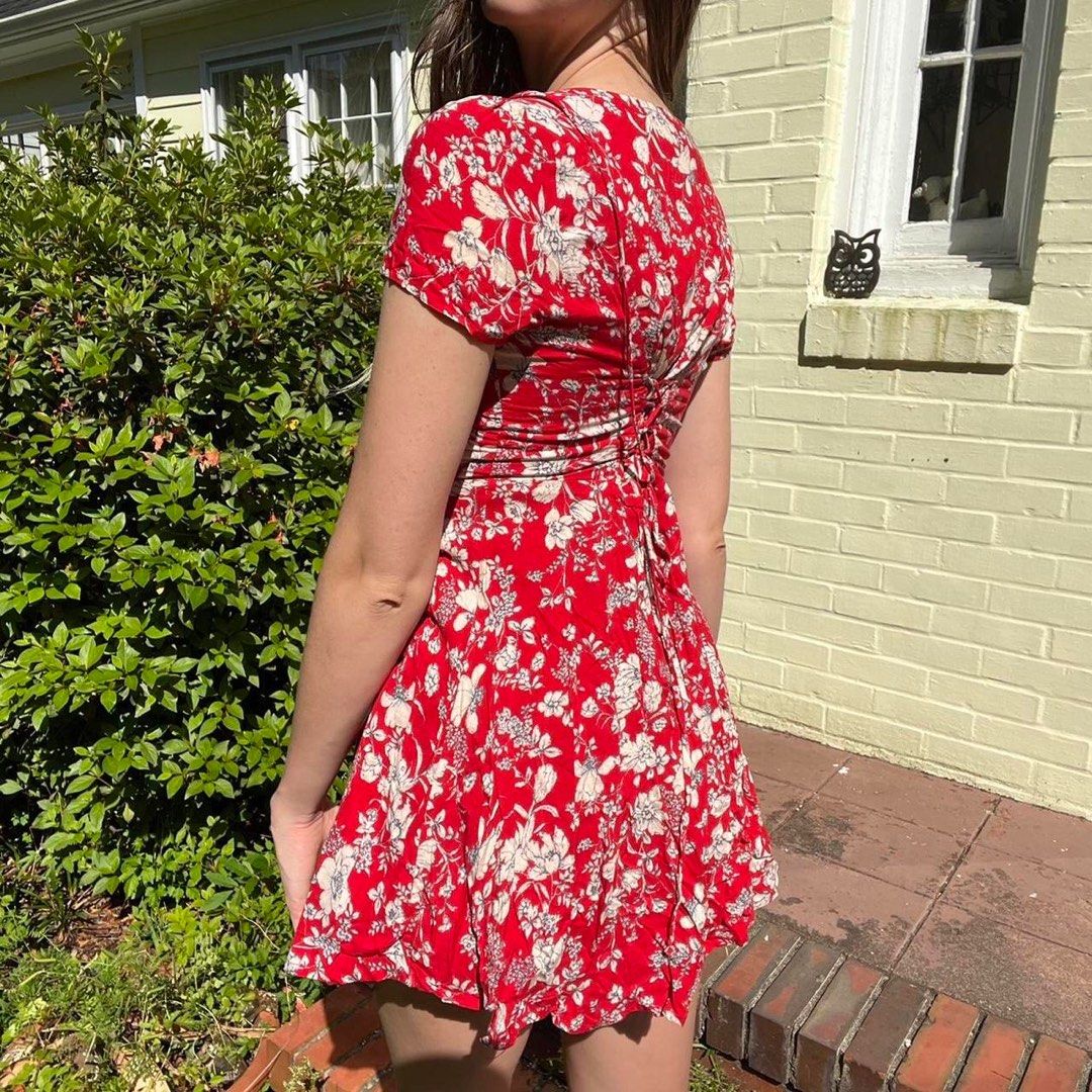 Red floral dress forever 21 top