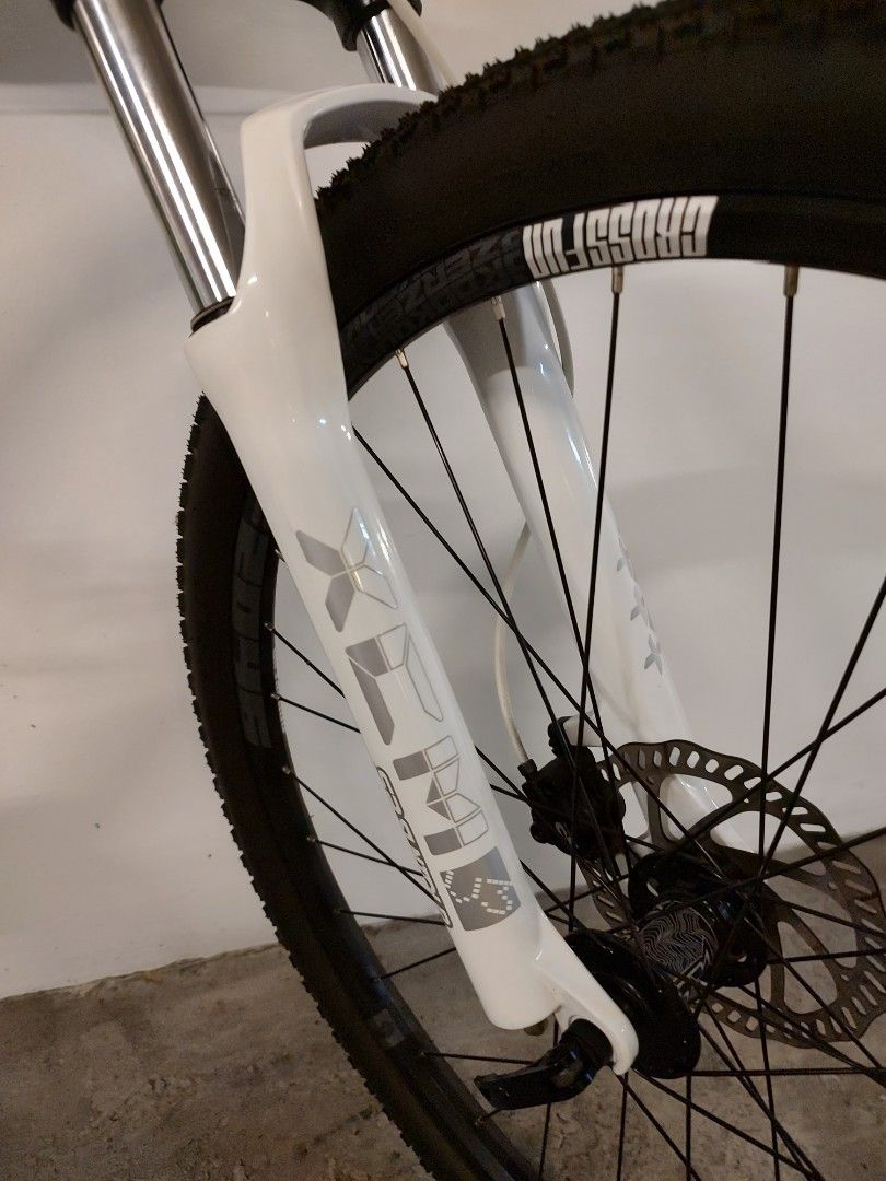 Fuji nevada 2.0 hardtail mountain bike clearance
