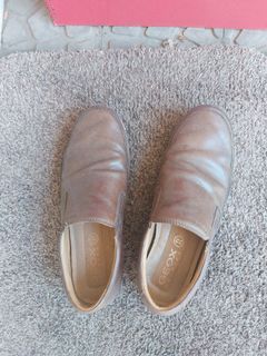 Geox leather shoes Size 9