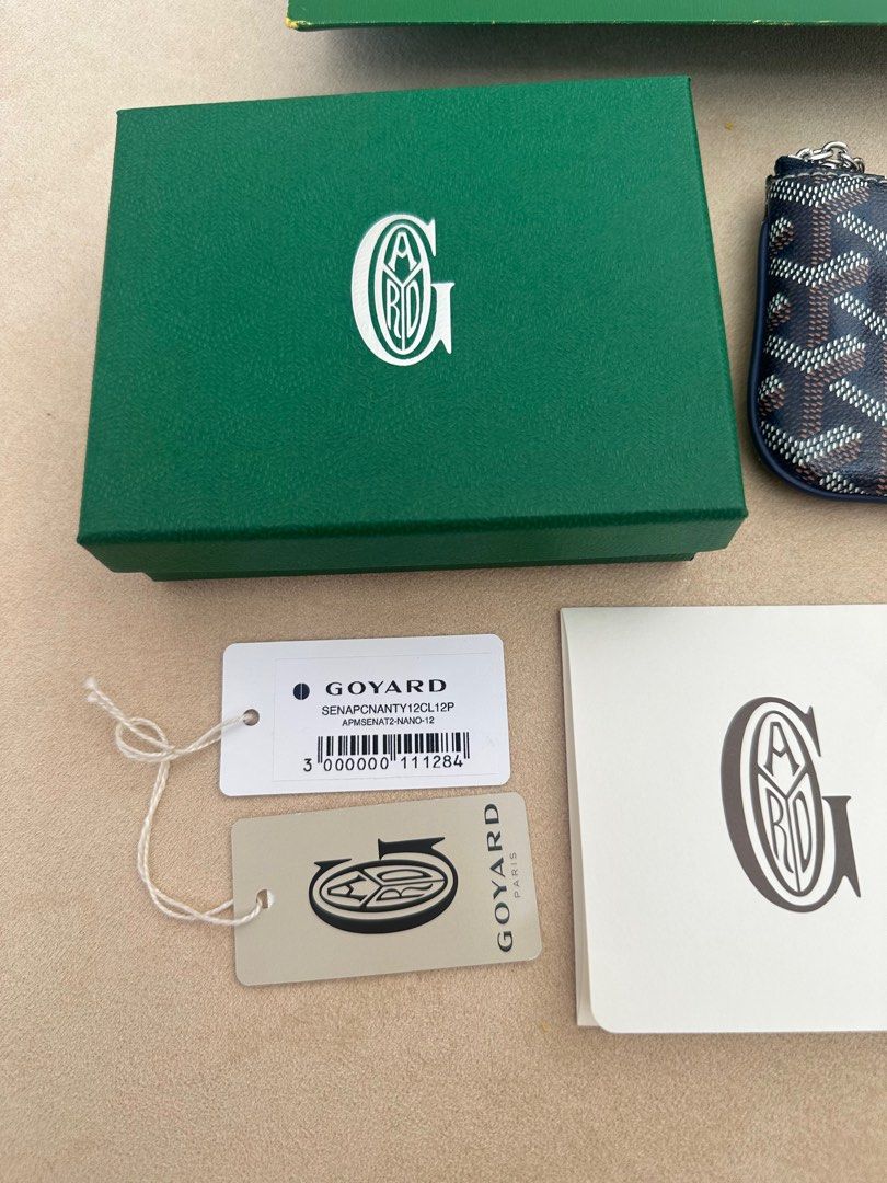 GOYARD Senat Mini In Navy (Category: Luxury Bags & Wallets) located in Mandaluyong City. Submitted by mumandraescloset (Listing ID 1301191255, Image 2). Description: Used only 3x With box, tag and paper bag .