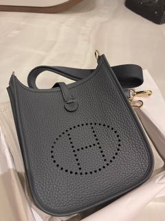（分類：）位於 。 由 ssssallyyyyyyyy 提交（商品編號 1301240400，圖片 1）。簡介： 。