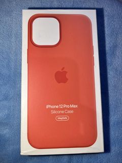 iPhone 12 Pro max Silicone case with Magsafe