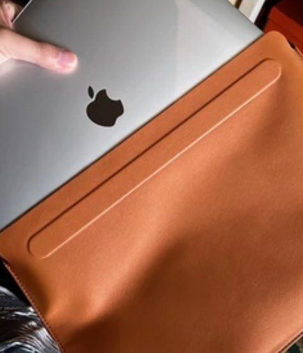 Laptop Sleeve (Category: Laptop Bags & Sleeves) located in Solano. Submitted by albertuybunkian (Listing ID 1301212698, Image 1). Description: Laptop Sleeve Case for Apple MacBook Air M1 M2 MacBook Pro M2 Apple Ultra Thin PU Leather Waterproof Case for 12”13”14”15.6” Universal.