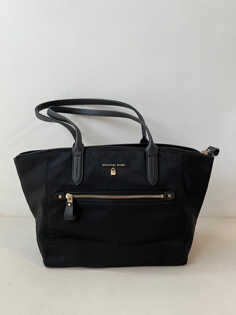 Michael Kors Kelsey Medium Nylon Tote Women s Fashion Bags Wallets Tote Bags on Carousell