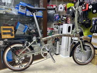 （分類：）位於 。 由 bikezone88hk 提交（商品編號 1301222641，圖片 1）。簡介： 。