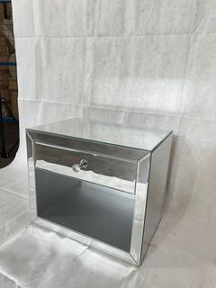 Mirrored Side Table (minor chip DISCOUNTED)