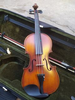 Moderato Violin
