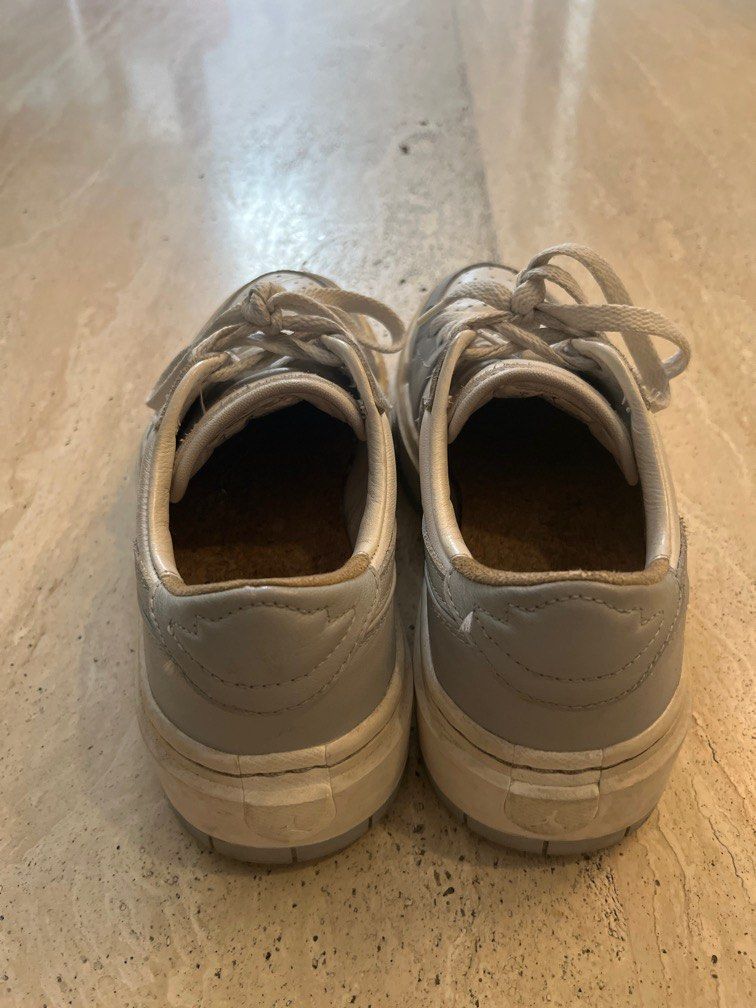 Nike Air (Category: Sneakers) located in Taguig. Submitted by jitbug55 (Listing ID 1301163220, Image 3). Description: US7 in good condition. RFS declutter .