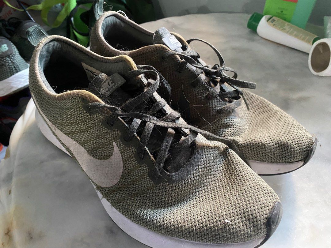 Nike Stone Racer (Category: Sneakers) located in Cavite. Submitted by migspan (Listing ID 1301219111, Image 1). Description: Rfs: need funds.