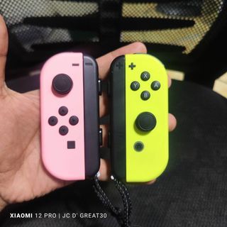 Nintendo Switch Joycon Pastel Pink and paste yellow Original