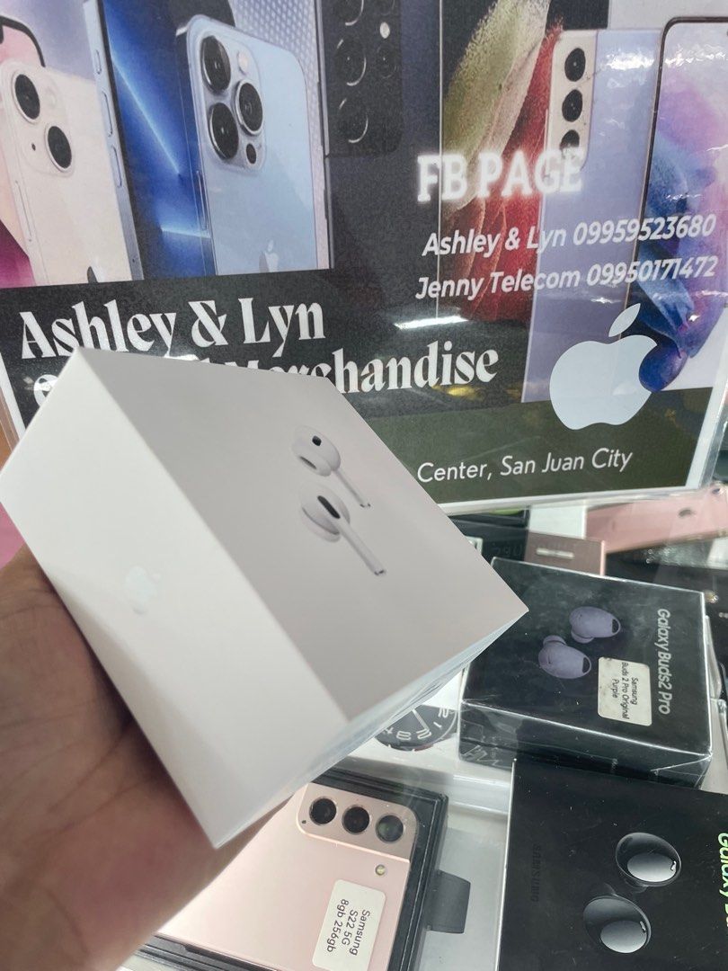 Orig Apple Airpods Pro 2 type c (Category: Earphones) located in San Juan City. Submitted by AshleyandLynGeneralmerchandise (Listing ID 1301277987, Image 2). Description: We accept trade in Credit card / Home Credit Shipping Meet ups / Delivery Fb page: Ashley & Lyn.