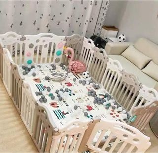Playpen with Balls and Mat
