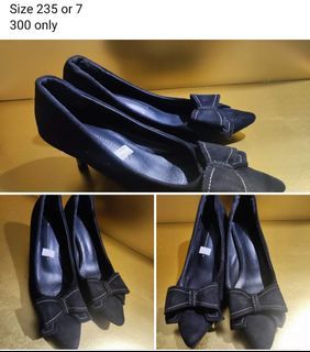Preloved Black Shoes