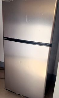 Preloved Personal Refrigerator