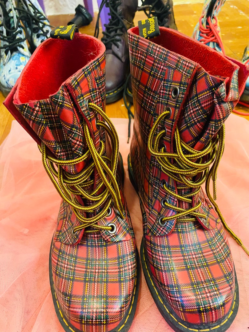 Dr martens drench best sale