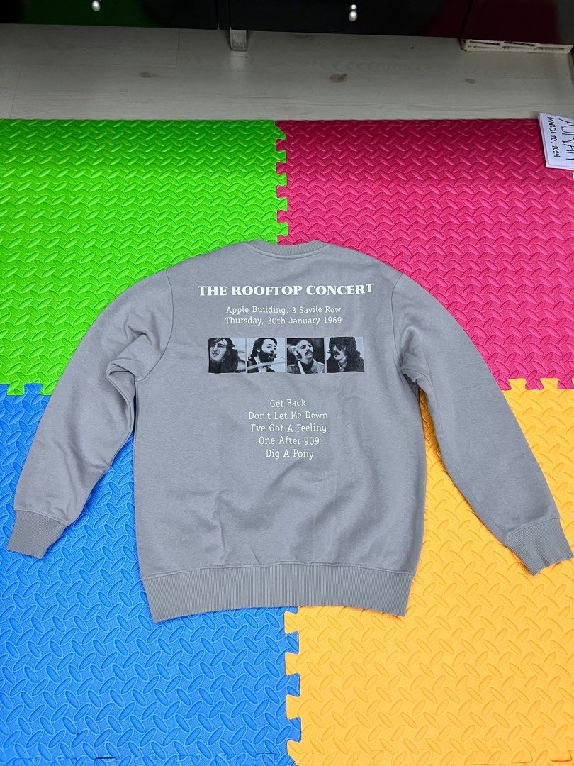 Pull & Bear The Beatles Rooftop Concert Sweater (Category: Hoodies) located in Antipolo. Submitted by adriangabrieldeguzman (Listing ID 1301251771, Image 2). Description: .