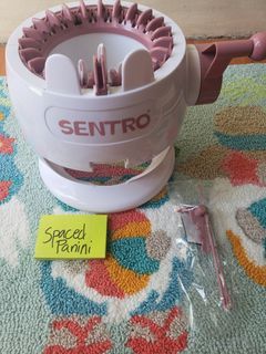 Sentro Knitting Machine 24 Pins (small)