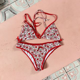 (Category: ) located in . Submitted by erinnneee (Listing ID 1301153186, Image 1). Description: .