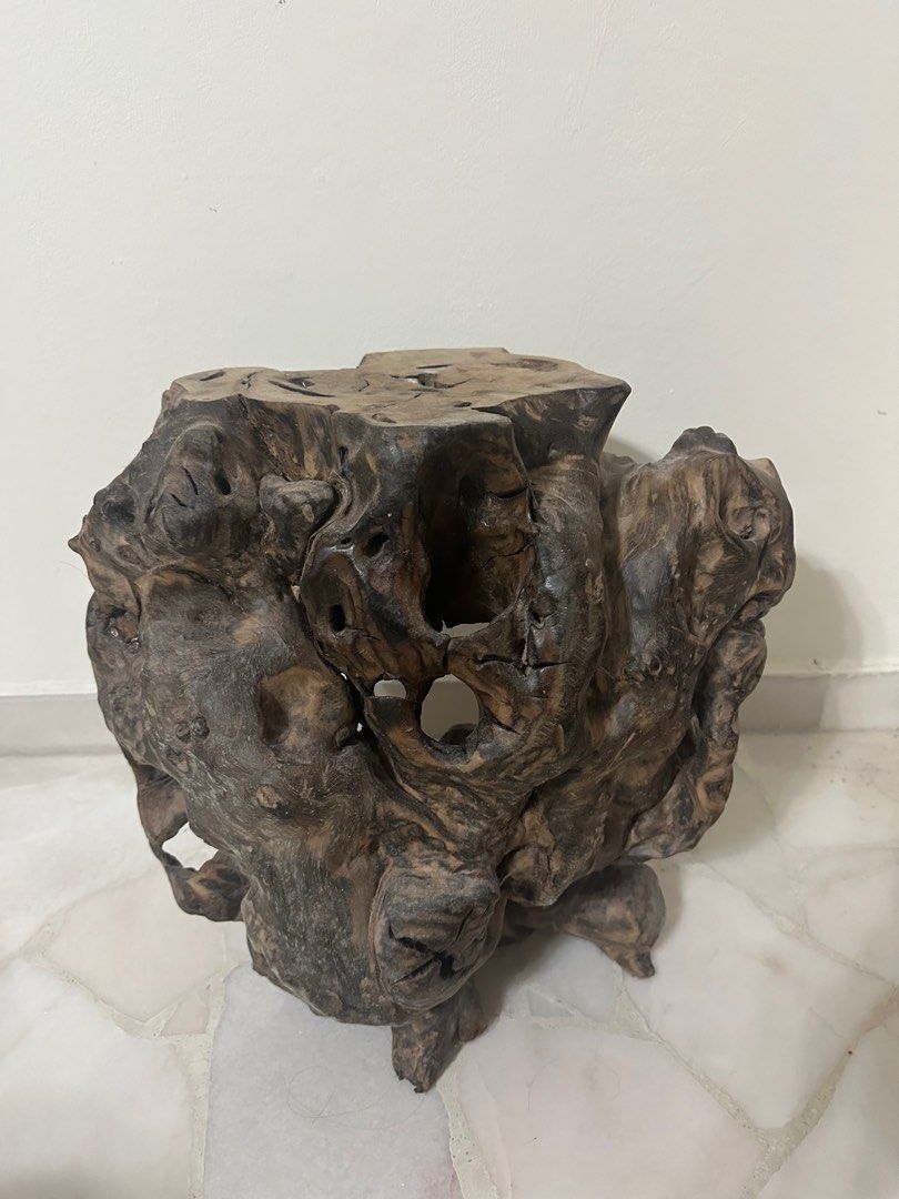 Solid Wood Stand (Category: Other Home Decor) located in Singapore. Submitted by zenflower.a23089 (Listing ID 1301276554, Image 1). Description: .