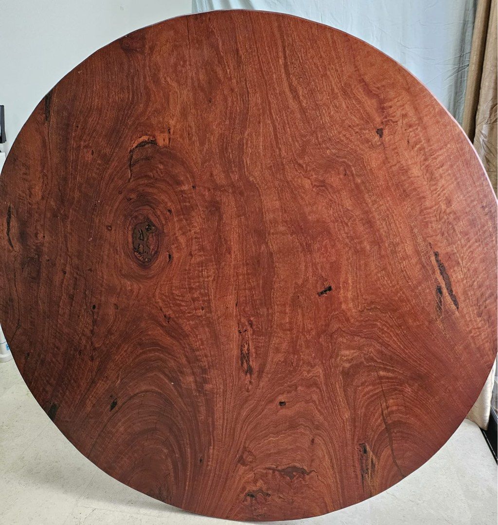 Solid wood table (Category: Tables & Sets) located in Singapore. Submitted by smdebs (Listing ID 1301254331, Image 1). Description: Made from Australian wood. .