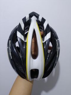 Spyder cycling helmet