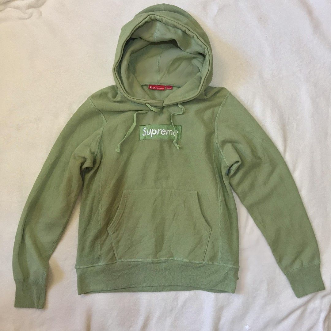 SUPER SALE SUPREME BOX LOGO HOODED SWEATSHIRT HOODIE OLIVE GREEN Men s Fashion Coats Jackets and Outerwear on Carousell