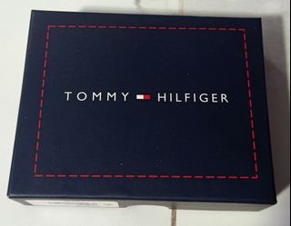 Tommy Hilfiger bifold wallet