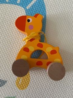 Tooky toy pull along giraffw