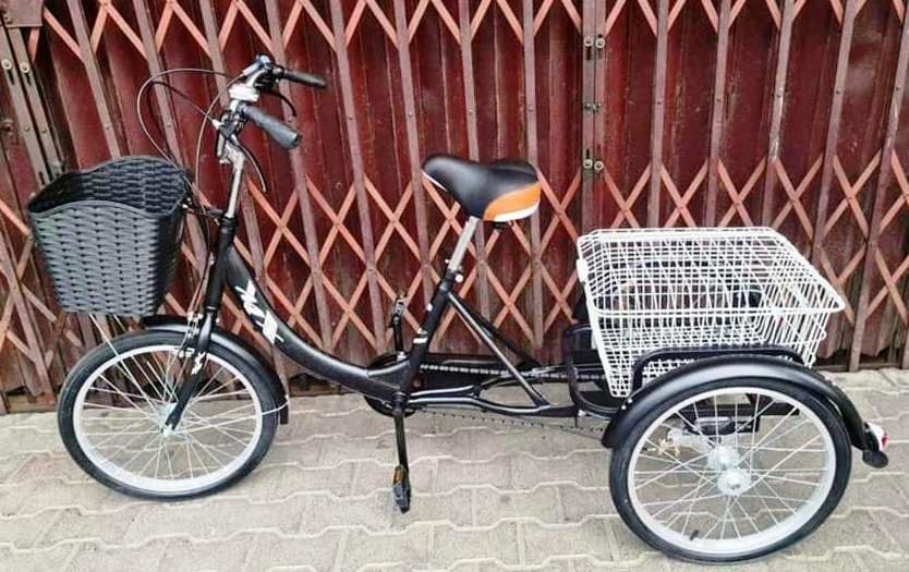 Tri bike with a basket for adult